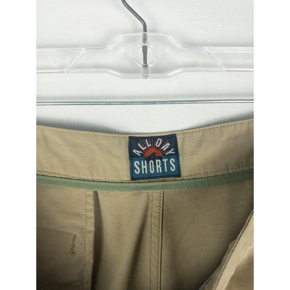 Faherty All Day Shorts Mens 33 Khaki Drawstring Stretch Coastal Resort